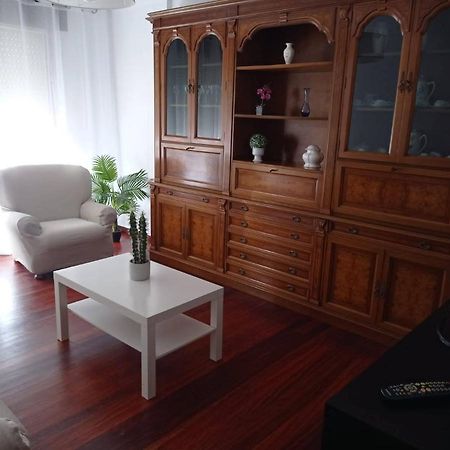 Vivienda Amplia Y Luminosa A Escasos Metros De La Playa De Cangas. Buitenkant foto