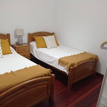 Vivienda Amplia Y Luminosa A Escasos Metros De La Playa De Cangas. Buitenkant foto