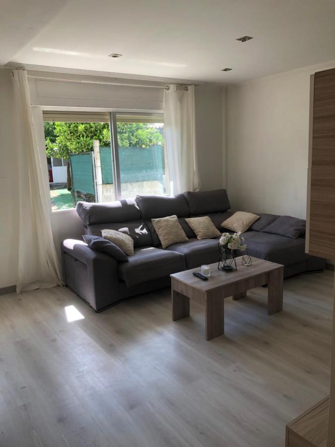 Vivienda Amplia Y Luminosa A Escasos Metros De La Playa De Cangas. Buitenkant foto