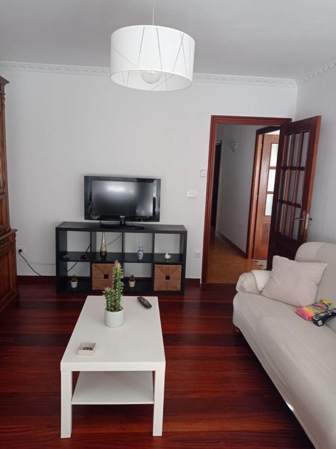 Vivienda Amplia Y Luminosa A Escasos Metros De La Playa De Cangas. Buitenkant foto